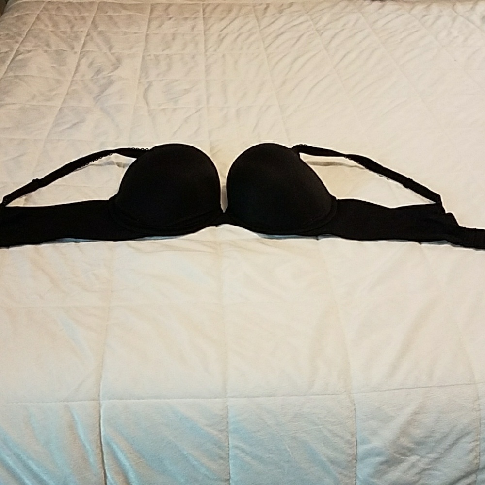 Victoria's Secret 38D black padded perfect bra